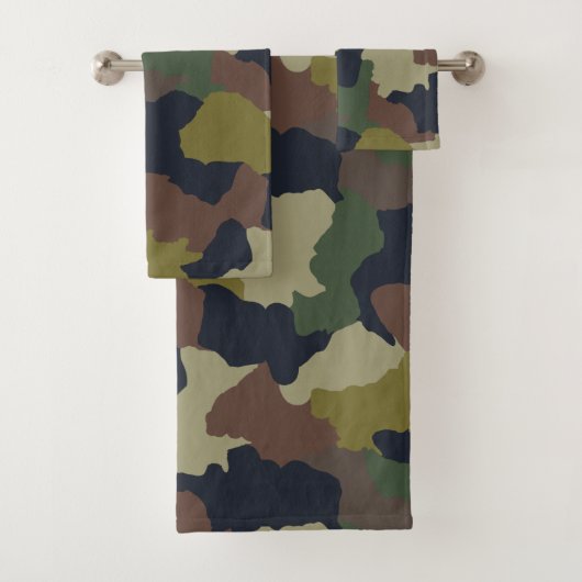 Earth Tones Groen en Bruin Camouflage Bad Handdoek (Insitu)