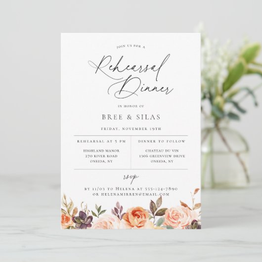 Earthy Autumn Floral Rehearsal Dinner Invitation Aankondiging (Staand voorkant)