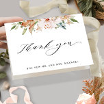 Earthy Blooms, Elegant Wedding Folded Bedankkaart<br><div class="desc">Bedankt voor je gasten met een mooie bruiloft. Ontwerp met prachtige waterverf florale details en moderne handgeschreven kalligrafie-elementen. Mogelijkheid om voor- en achteraan te personaliseren met alle tekst die u wilt. Binnen in leeg zodat kunt u een persoonlijk bericht later schrijven, of als u eerder een "gedrukt"dank u bericht hebt,...</div>