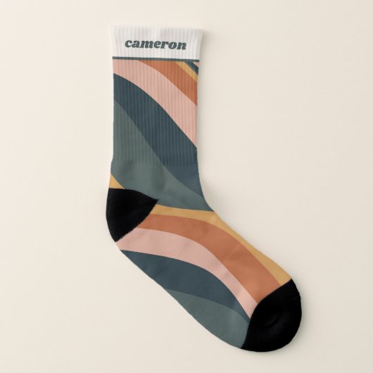 Earthy Boho Wavy Lines Terracotta Personalized Sokken (Rechts - buiten)