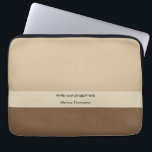 Earthy brown monogrammed Business and Project Laptop Sleeve<br><div class="desc">Minimale promotietonekleuren,  bruin. Voor een klein project.</div>