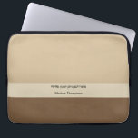 Earthy brown monogrammed Business and Project Laptop Sleeve<br><div class="desc">Minimale promotietonekleuren,  bruin. Voor een klein project.</div>