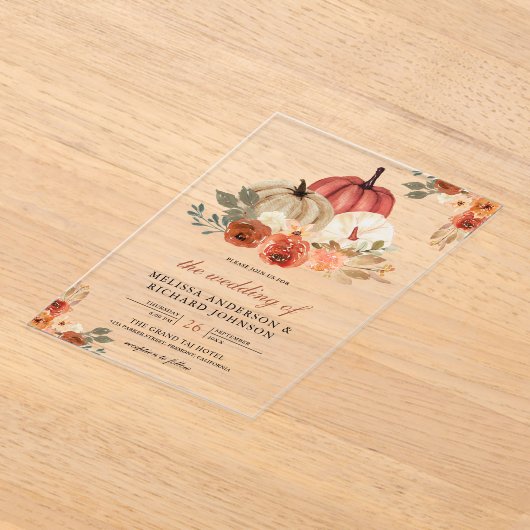 Earthy Burnt Orange Floral Pumpkin Wedding Acryl Uitnodigingen (Laagn)
