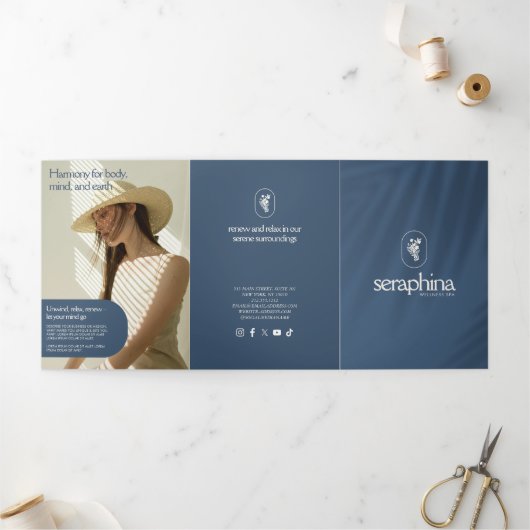 Earthy Elegance Logo Beauty, Spa Blue Brochure Drieluik Kaart (Buitenkant)