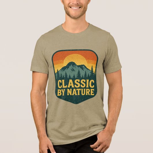 Earthy Escape – Pine Trees & Sunset Adventure Tri-Blend Shirt (Voorkant)