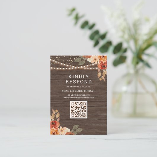 Earthy Floral Wood Terracotta QR Code RSVP Weddens Informatiekaartje (Staand voorkant)