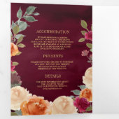 Earthy Floral Wreath QR Code Burgundy Wedding Drieluik Uitnodiging (Binnenzijde eerst)