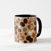 Earthy Pebble Pattern Mug – Warm Stone Dots Mok (Voorkant rechts)