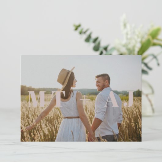 Earthy Plum Save the Date Monogram Overlay Photo (Staand voorkant)