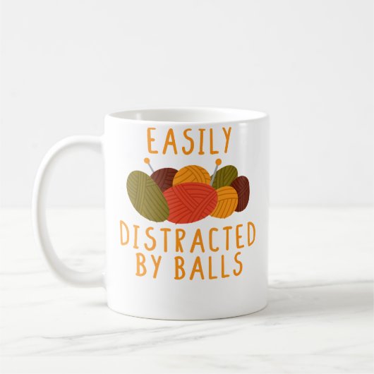 Easily Distracted By Balls Funny Crocheting Knitti Koffiemok (Links)