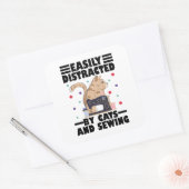 Easily Distracted By Cats And Sewing cat lover Vierkante Sticker (Envelop)