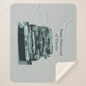 Easily Distracted by Classics Sherpa Deken (Voorkant)