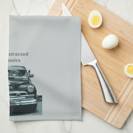 Easily Distracted by Classics Theedoek (Quarter Fold)