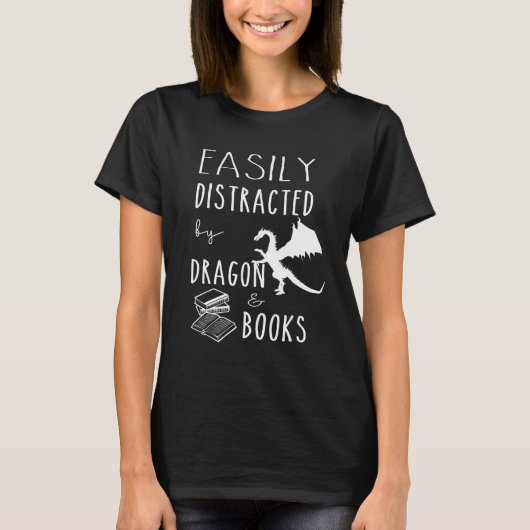 easily distracted by Dragon and Books nerds T-shirt (Voorkant)