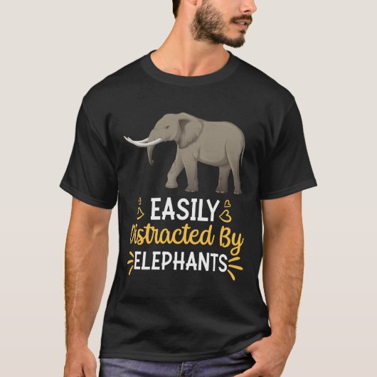 Easily Distracted By Elephants T-shirt (Voorkant)