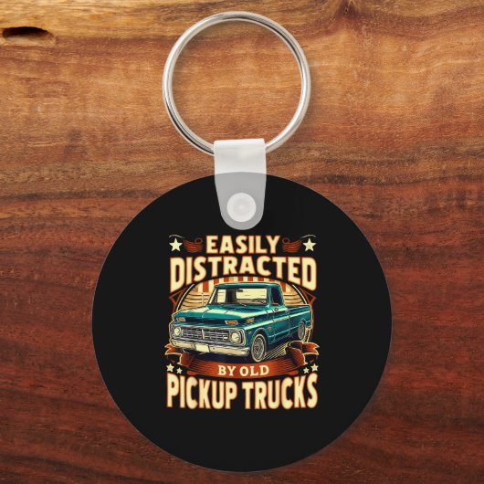 Easily Distracted By Old Ckup Trucks Funny Trucker Sleutelhanger (Voorkant)