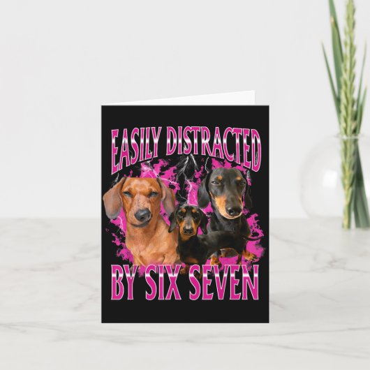Easily Distracted By Six Seven 67 Meme Dachshund W Kaart (Voorkant)
