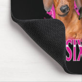 Easily Distracted By Six Seven 67 Meme Dachshund W Muismat (Hoek)