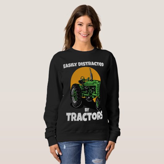 Easily Distracted By Tractors Funny Farmer Quote Trui (Voorkant volledig)