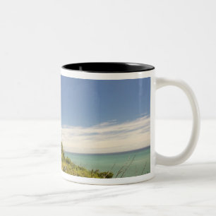 East Cape-vuurtoren, Eastland, Nieuw-Zeeland Tweekleurige Koffiemok