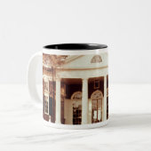 East Front of Monticello Tweekleurige Koffiemok (Voorkant links)