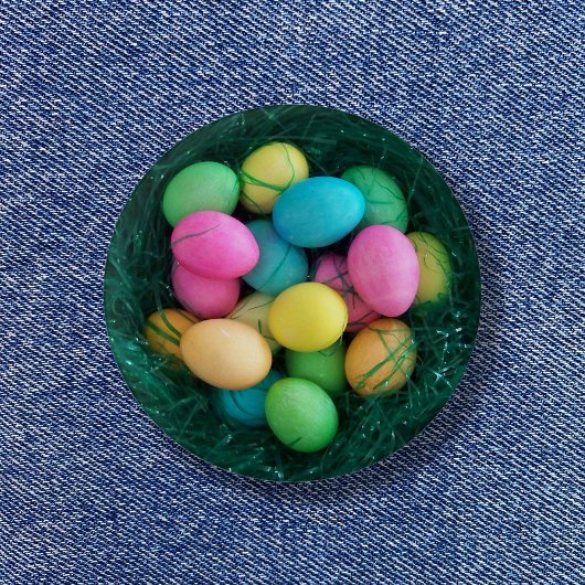 Easter Egg Faux Grass Nest Foto Ronde Button 3,2 Cm