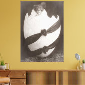 Easter Egg Lady Canvas Afdruk (Insitu (Woonkamer))