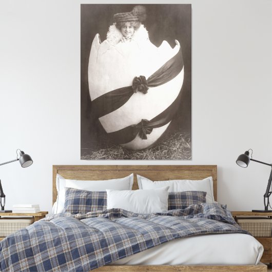  Easter Egg Lady Canvas Afdruk (Insitu (Slaapkamer))