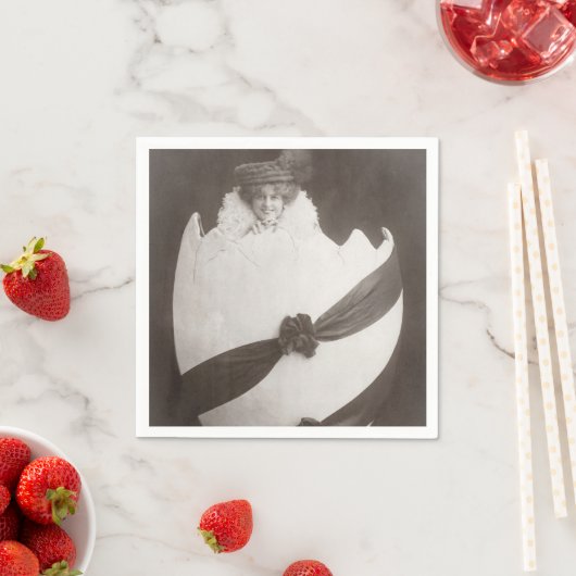  Easter Egg Lady Servet (Insitu)