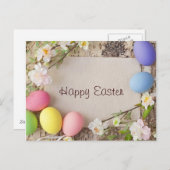Easter Eggs and Note on Wooden Background Feestdagenkaart (Voorkant / Achterkant)