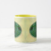 Eastern Chipmunk op Stump Mok (Midden)