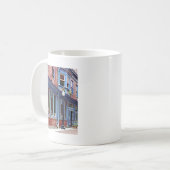 Easton PA - Straat met open deur Koffiemok (Voorkant links)