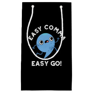 Easy Comma Easy Go Funny Punctution Pun Dark BG Klein Cadeauzakje
