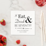 Eat Drink & be zeventig Throwback 70th Birthday Servet<br><div class="desc">Het wordt een hapje van een 70e verjaardagsfeestje,  zodat je tafel wordt opgekleed met deze funky retro Eat,  Drink & Be Zeventiy! papieren servet. Kan ook voor andere leeftijden worden gebruikt (d.w.z. 50,  60,  enz.). Overeenkomende partijbenodigdheden beschikbaar.</div>