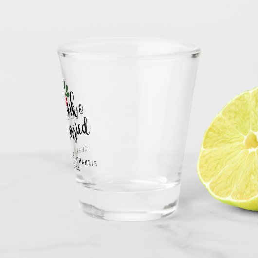 Eat Drink en wees gepersonaliseerd getrouwd Shot Glas (Rechts)