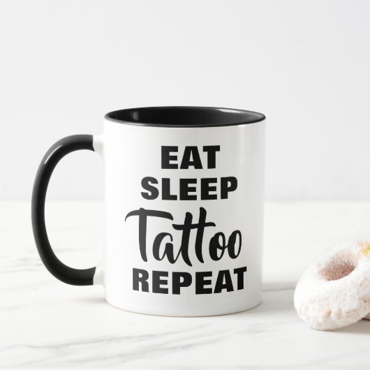 Eat slaap tattoo herhaal koffie mok kunstenaar (Met donut)