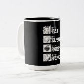 Eat Sleep Anime Herhalen Cadeaudius Idea Cosplayer Tweekleurige Koffiemok (Voorkant links)