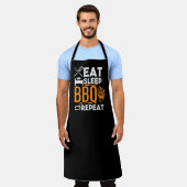 Eat Sleep BBQ Large Black Apron Schort (Gedragen)