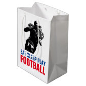 Eat Sleep Black & White Football Pop Art Medium Cadeauzakje (Achterkant Gekanteld)