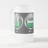 Eat Sleep Football: Groen: Kikkerbout Matglas Bierpul (Voorkant links)