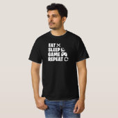 Eat Sleep Game Repeat Funny Gamer Quote T-shirt (Voorkant volledig)