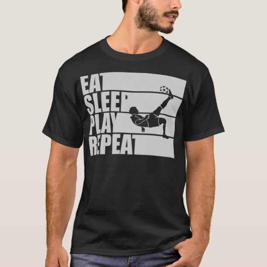 Eat Sleep Play Soccer veld T-shirt (Voorkant)