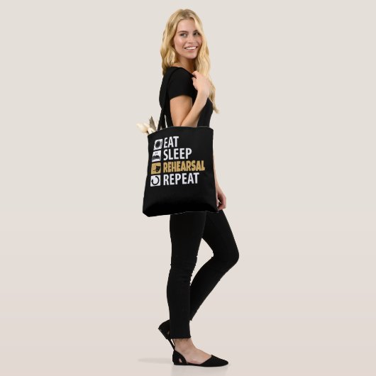 Eat Sleep Rehearings Herhalen Tote Bag (Op model)