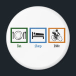 Eat Sleep Ride (fietsers) Magneet<br><div class="desc">Vijdige fietsers zullen genieten van dit grappige fietscadeau. In mijn leven heb ik gewoon eten,  een bed en een fiets nodig.</div>