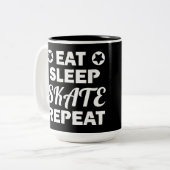 Eat Sleep Schaats Herhalen, Roller Derby Tweekleurige Koffiemok (Voorkant links)