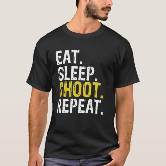 Eat Sleep Shoot Herhaal Shooter Gift T-shirt (Voorkant)