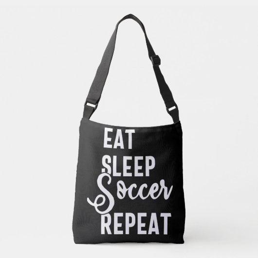 eat sleep soccer repeat crossbody tas (Voorkant)