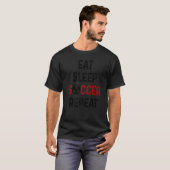 Eat Sleep Soccer Repeat Soccer Player T-shirt (Voorkant volledig)