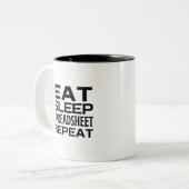 Eat Sleep Spreadsheet Herhalen Tweekleurige Koffiemok (Voorkant links)