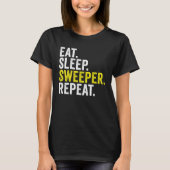 Eat Sleep Sweeper Repeat Cricket T-shirt (Voorkant)